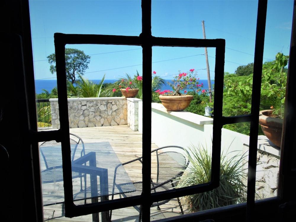 Mynt Retreat Bed & Breakfast Montego Bay Ngoại thất bức ảnh