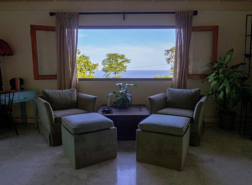 Mynt Retreat Bed & Breakfast Montego Bay Ngoại thất bức ảnh