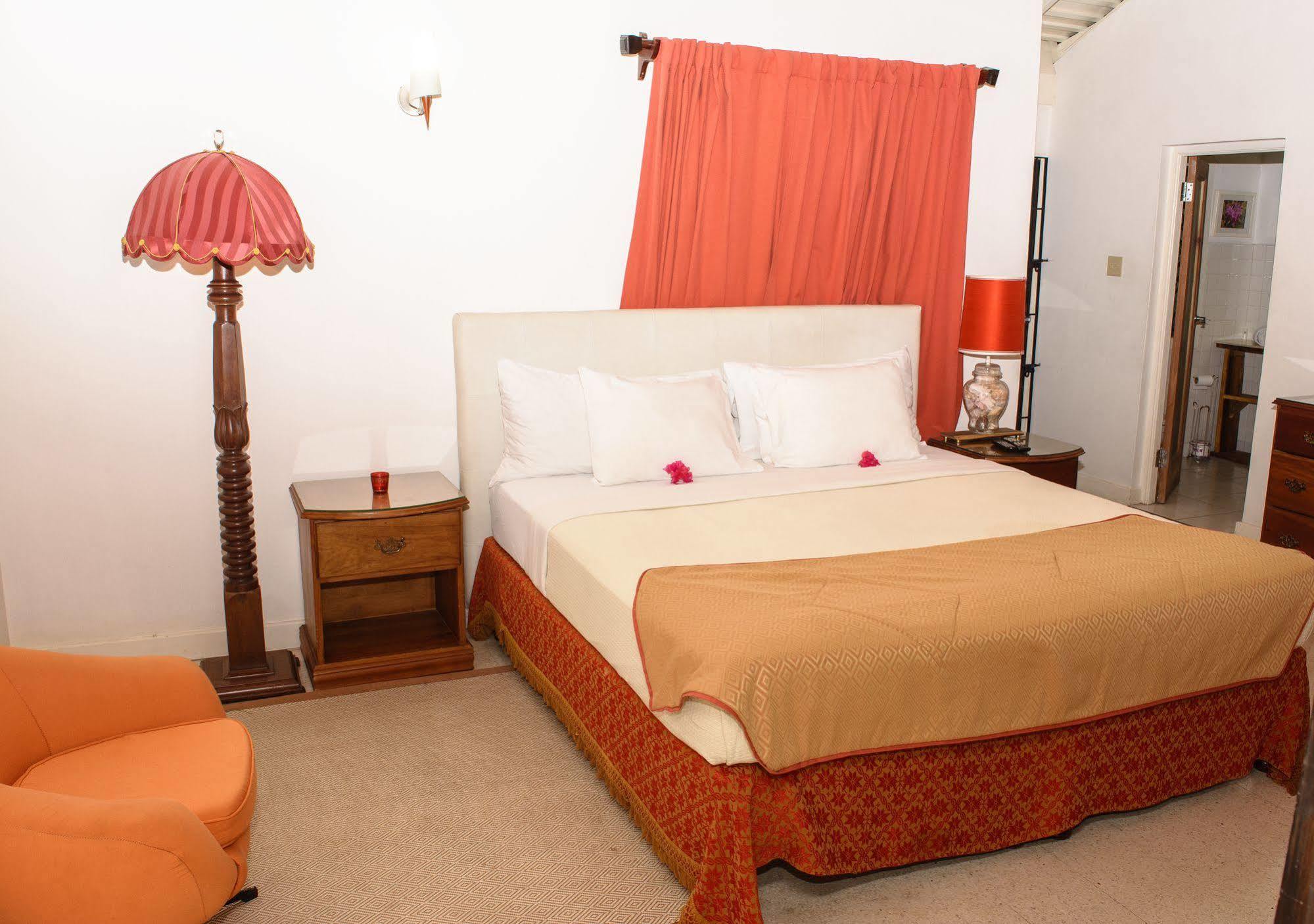 Mynt Retreat Bed & Breakfast Montego Bay Ngoại thất bức ảnh